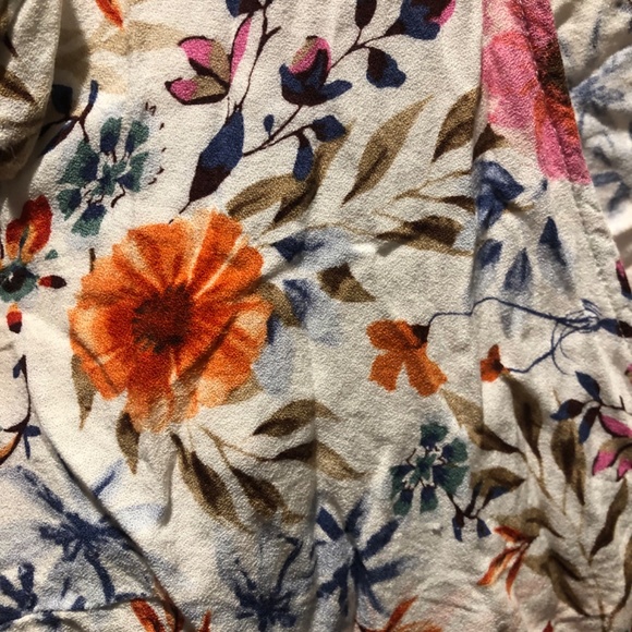 Mexx floral short-sleeve wrap blouse - Picture 2 of 3